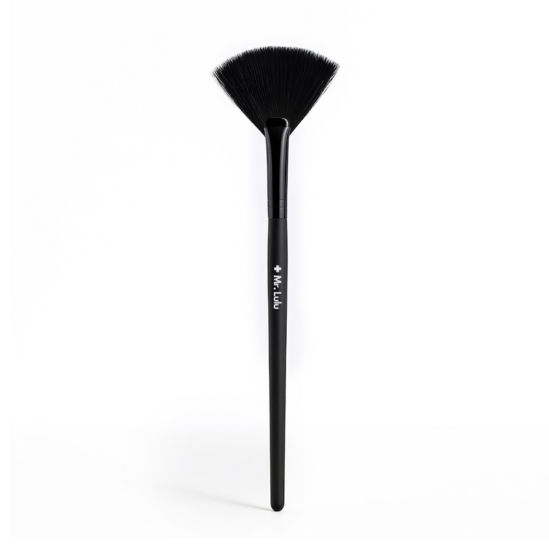 Fan brush